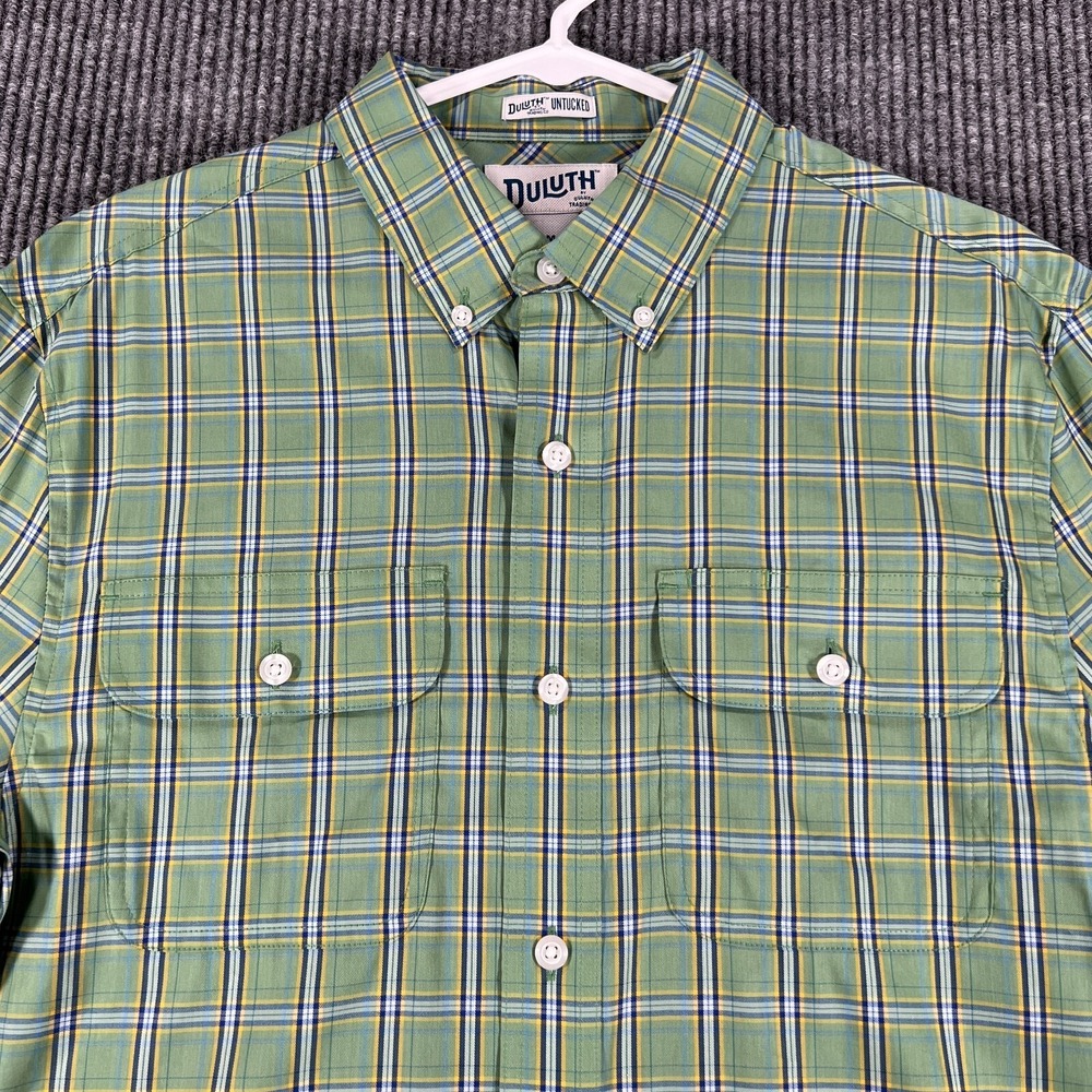 Duluth Shirt Mens Medium Green Plaid Long Sleeve Button Down Standard Fit Casual